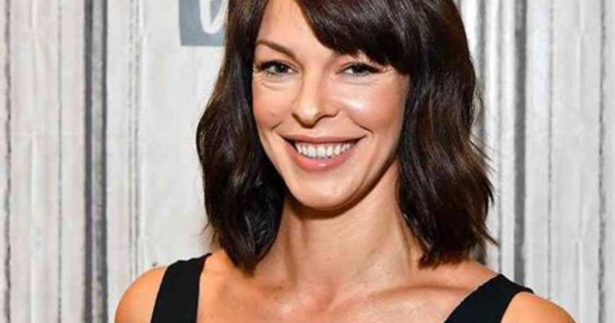 Pollyanna Mcintosh Net Worth, Age, Height, Bio, Birthday, Wiki!