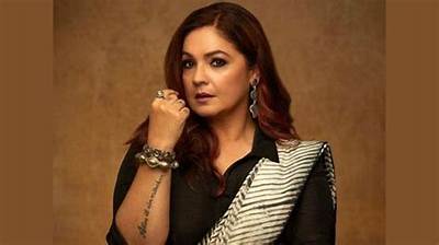 Pooja Bhatt - Net Worth, Age, Height, Birthday, Bio, Wiki!