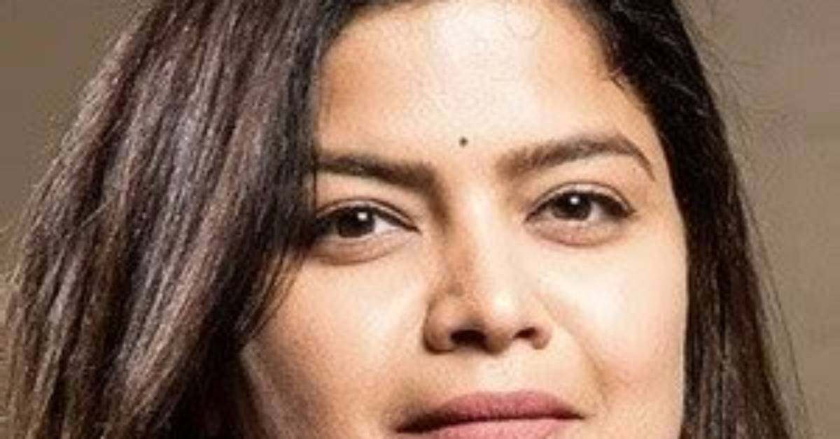 Poonam Mahajan - Net Worth, Age, Height, Birthday, Bio, Wiki!