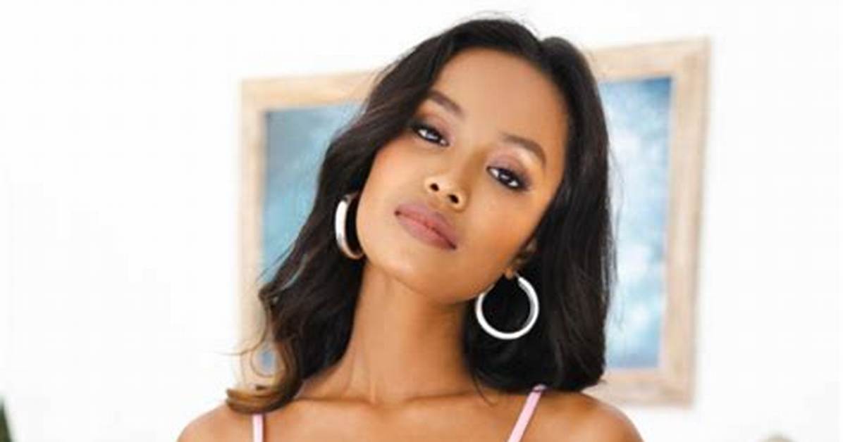 Putri Cinta - Net Worth, Age, Height, Birthday, Bio, Wiki!