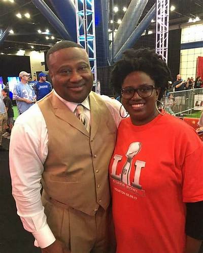 Quanell X Net Worth, Age, Height, Bio, Birthday, Wiki!