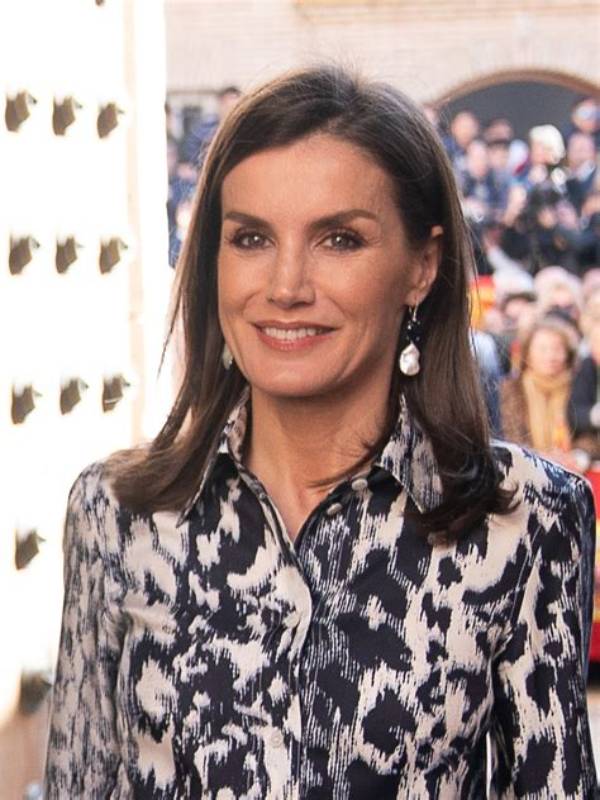 Queen Letizia of Spain Net Worth 2024, Age, Height, Bio, Birthday, Wiki!