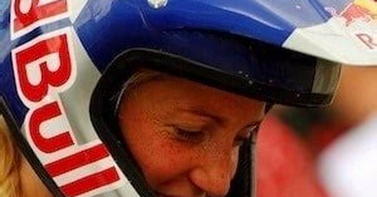 Rachel Atherton - Net Worth, Age, Height, Birthday, Bio, Wiki!