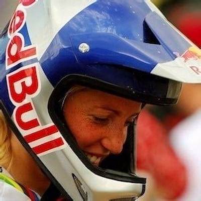 Rachel Atherton - Net Worth, Age, Height, Birthday, Bio, Wiki!