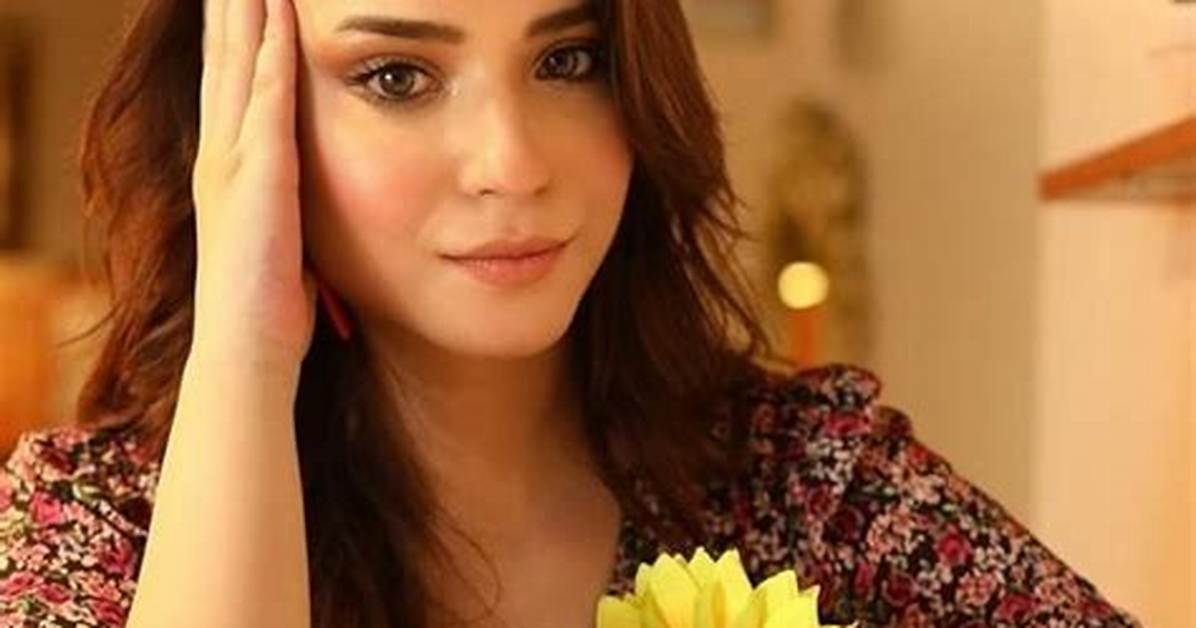 Ramsha Khan - Net Worth, Age, Height, Birthday, Bio, Wiki!