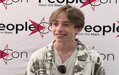 Raphael Le'ai - Net Worth, Age, Height, Birthday, Bio, Wiki!