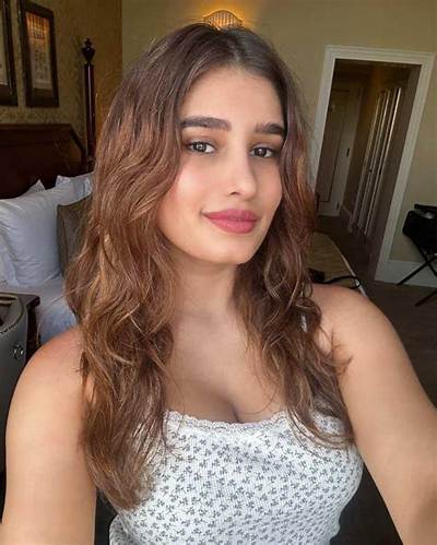 Rasha Mahdi - Net Worth, Age, Height, Birthday, Bio, Wiki!