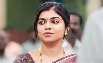 Raveena Ravi - Net Worth, Age, Height, Birthday, Bio, Wiki!