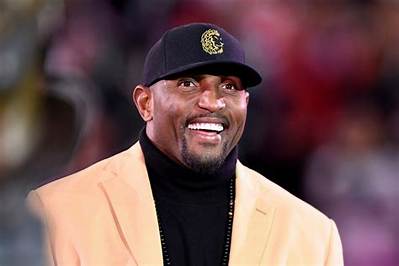 Ray Lewis Net Worth, Age, Height, Bio, Birthday, Wiki!