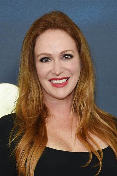 Rebecca Creskoff - Net Worth, Age, Height, Birthday, Bio, Wiki!