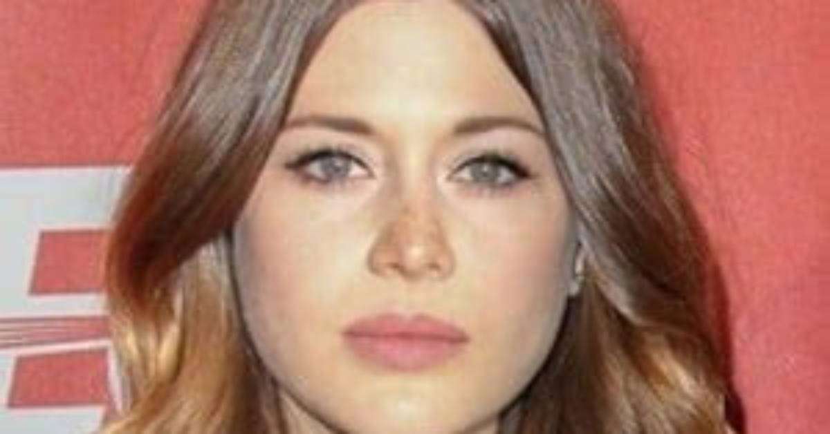 Rebecca Lovell Net Worth, Age, Height, Bio, Birthday, Wiki!