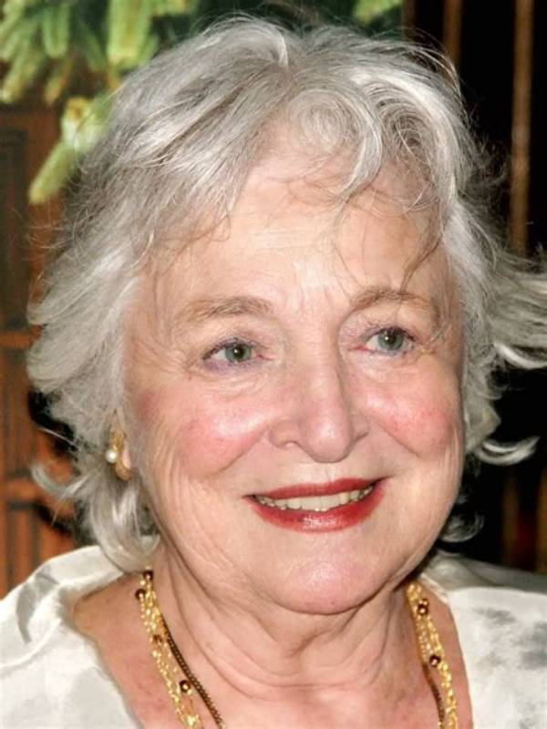 Rebecca Schull Net Worth, Age, Height, Bio, Birthday, Wiki!