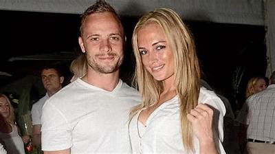 Reeva Steenkamp Net Worth, Age, Height, Bio, Birthday, Wiki!