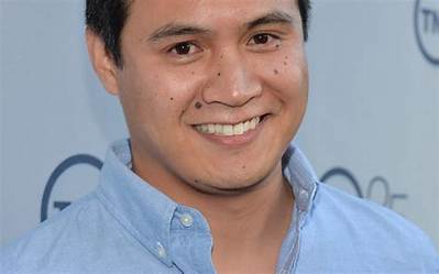 Rene Gube - Net Worth, Age, Height, Birthday, Bio, Wiki!