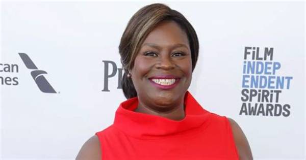 Retta Net Worth 2024, Age, Height, Bio, Birthday, Wiki!