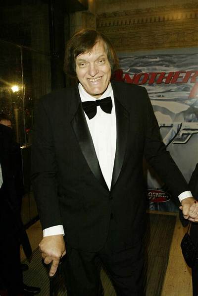 Richard Kiel Net Worth, Age, Height, Bio, Birthday, Wiki!