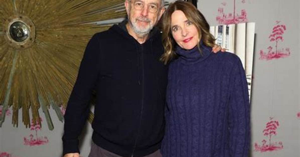 Richard Schiff - Net Worth, Age, Height, Birthday, Bio, Wiki!