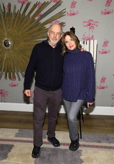 Richard Schiff - Net Worth, Age, Height, Birthday, Bio, Wiki!