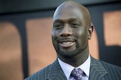 Richard T. Jones - Net Worth, Age, Height, Birthday, Bio, Wiki!