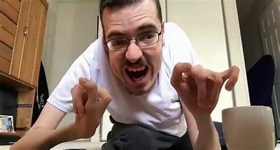 Ricky Berwick Net Worth, Age, Height, Bio, Birthday, Wiki!