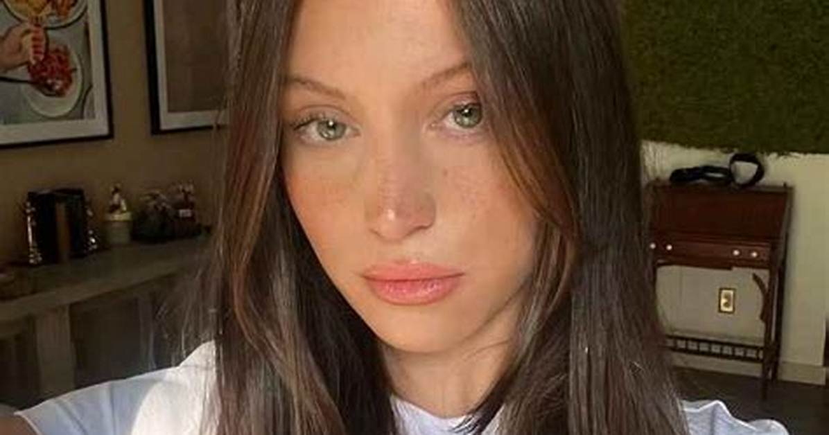 Riley Hubatka - Net Worth, Age, Height, Birthday, Bio, Wiki!