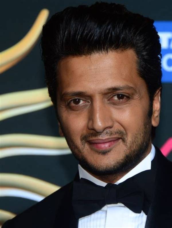 Riteish Deshmukh - Net Worth, Age, Height, Birthday, Bio, Wiki!