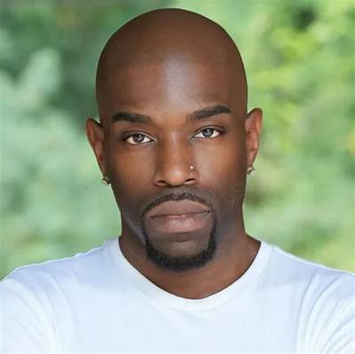 Robert Hampton Net Worth, Age, Height, Bio, Birthday, Wiki!