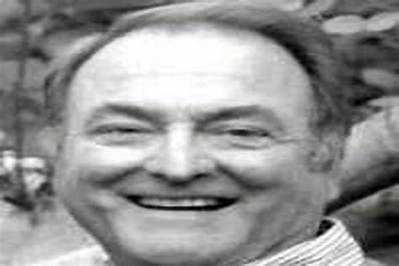 Robert J. Fisher Net Worth 2024, Age, Height, Bio, Birthday, Wiki!