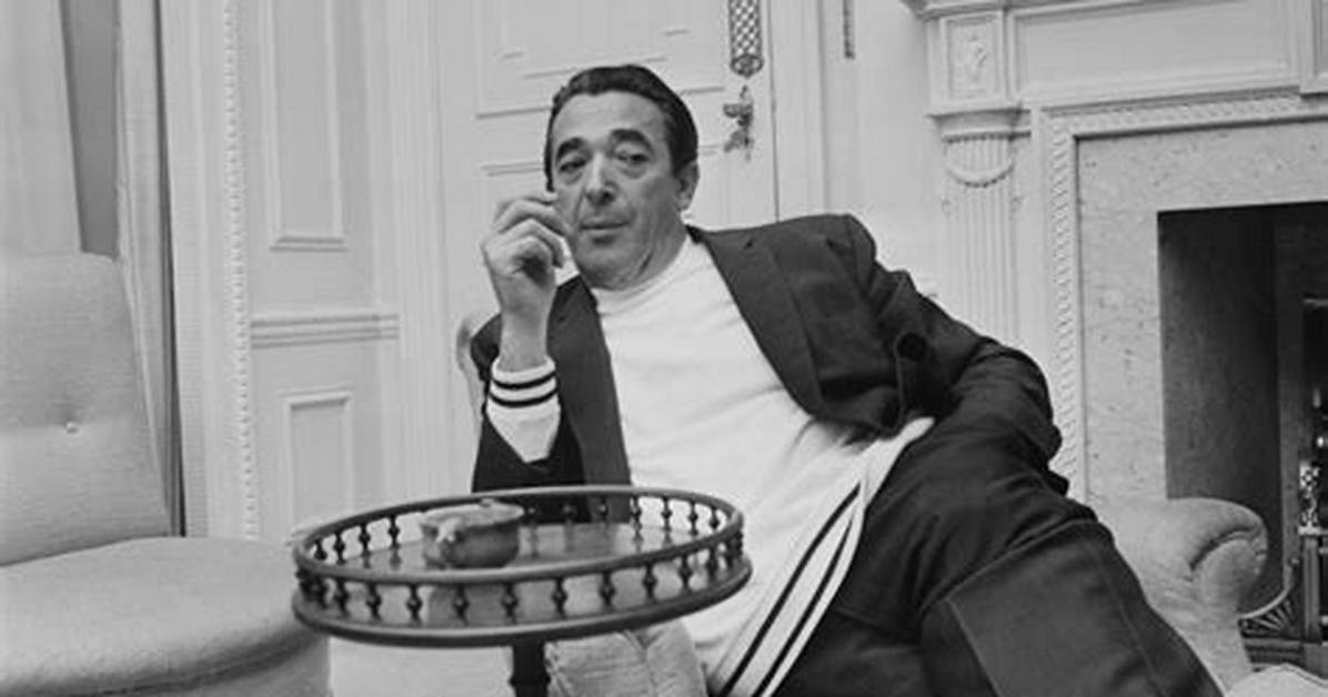 Robert Maxwell Net Worth, Age, Height, Bio, Birthday, Wiki!