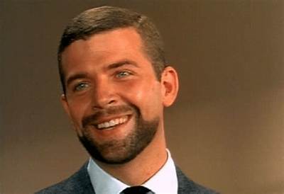 Robert Reed Net Worth 2024, Age, Height, Bio, Birthday, Wiki!