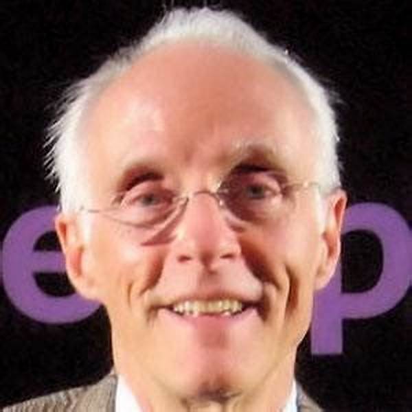 Robin Cook Net Worth, Age, Height, Bio, Birthday, Wiki!