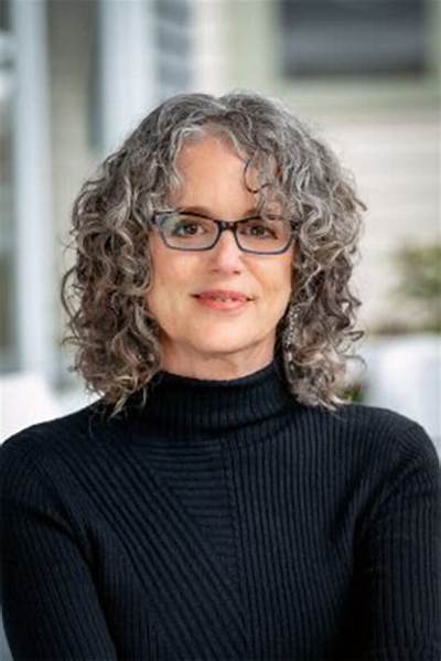Robin Diangelo - Net Worth, Age, Height, Birthday, Bio, Wiki!