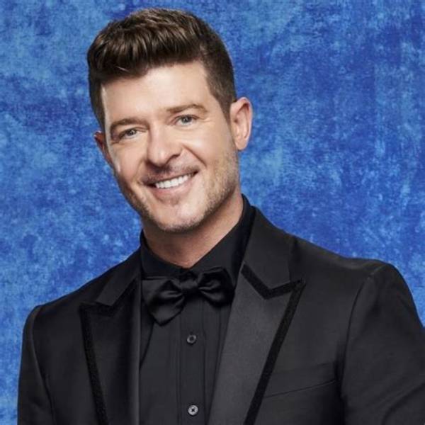 Robin Thicke Net Worth, Age, Height, Bio, Birthday, Wiki!