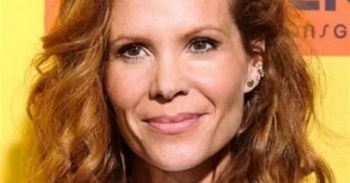 Robyn Lively Net Worth, Age, Height, Bio, Birthday, Wiki!