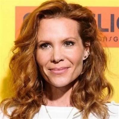 Robyn Lively Net Worth, Age, Height, Bio, Birthday, Wiki!