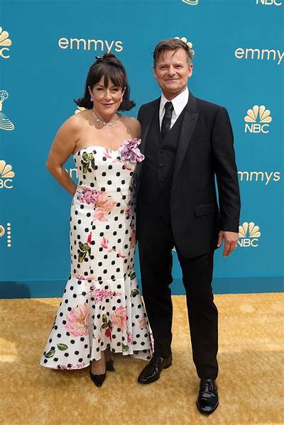 Robyn Peterman Net Worth, Age, Height, Bio, Birthday, Wiki!