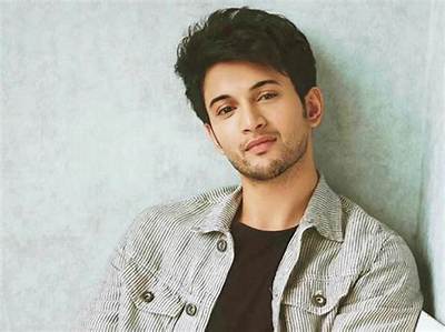 Rohit Saraf - Net Worth, Age, Height, Birthday, Bio, Wiki!