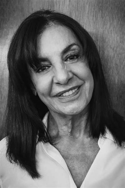 Rosa Maria Bianchi Net Worth, Age, Height, Bio, Birthday, Wiki!