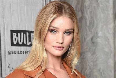 Rosie Huntington-Whiteley Net Worth, Age, Height, Bio, Birthday, Wiki!