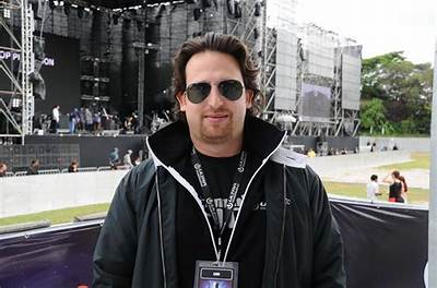 Russell Faibisch Net Worth, Age, Height, Bio, Birthday, Wiki!