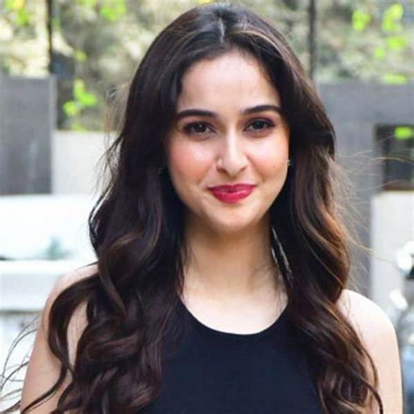 Sadia Faisal - Net Worth, Age, Height, Birthday, Bio, Wiki!