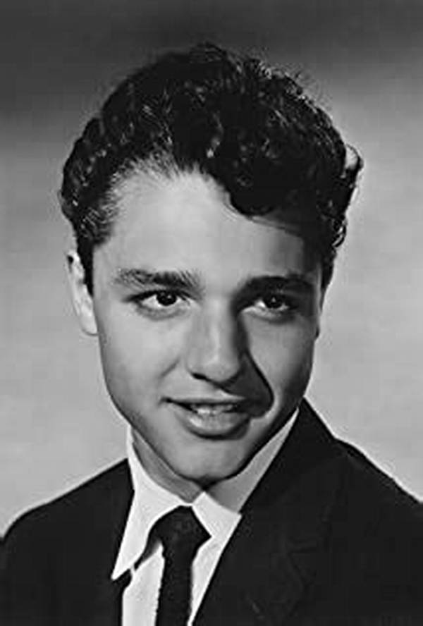 Sal Mineo Net Worth, Age, Height, Bio, Birthday, Wiki!