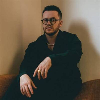Sam Fischer Net Worth, Age, Height, Bio, Birthday, Wiki!