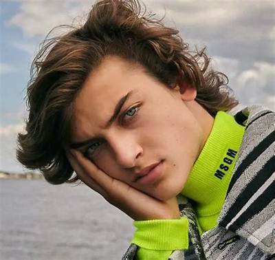 Sam Hurley Net Worth, Age, Height, Bio, Birthday, Wiki!