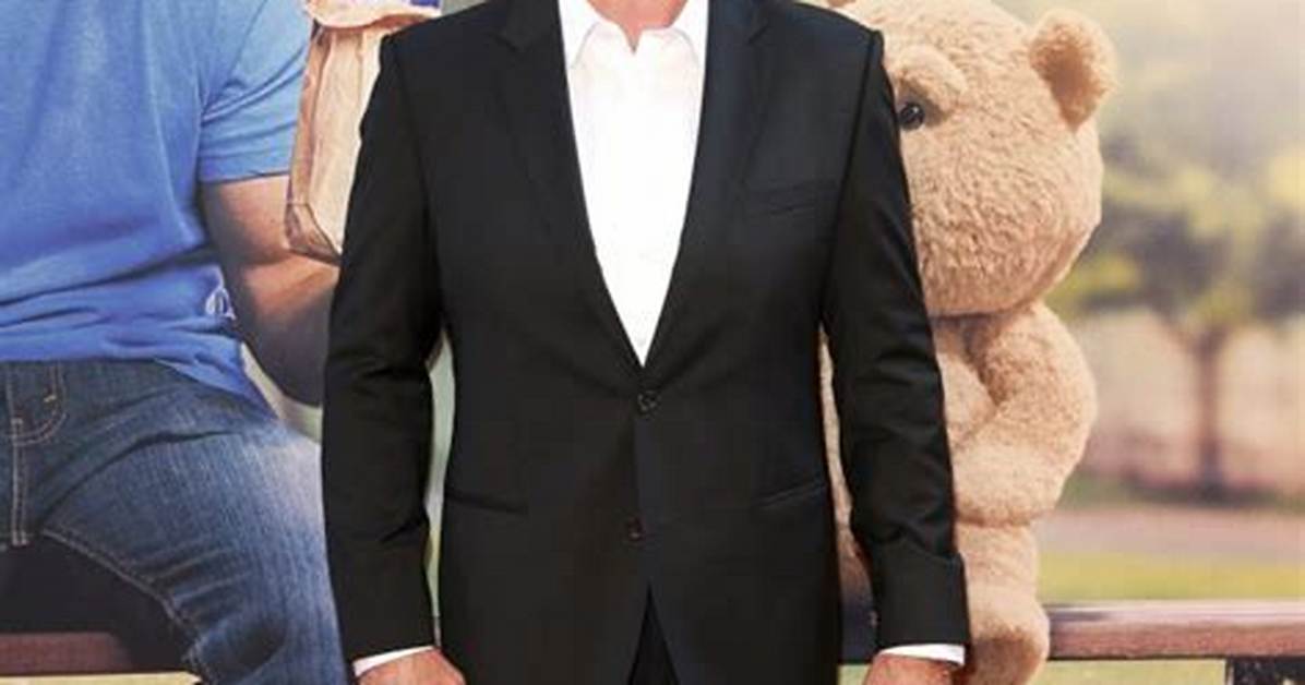 Sam J. Jones Net Worth, Age, Height, Bio, Birthday, Wiki!