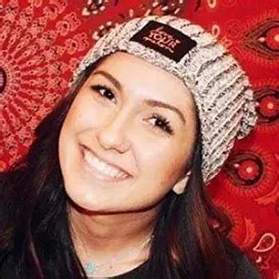 Samantha Michele Miani - Net Worth, Age, Height, Birthday, Bio, Wiki!