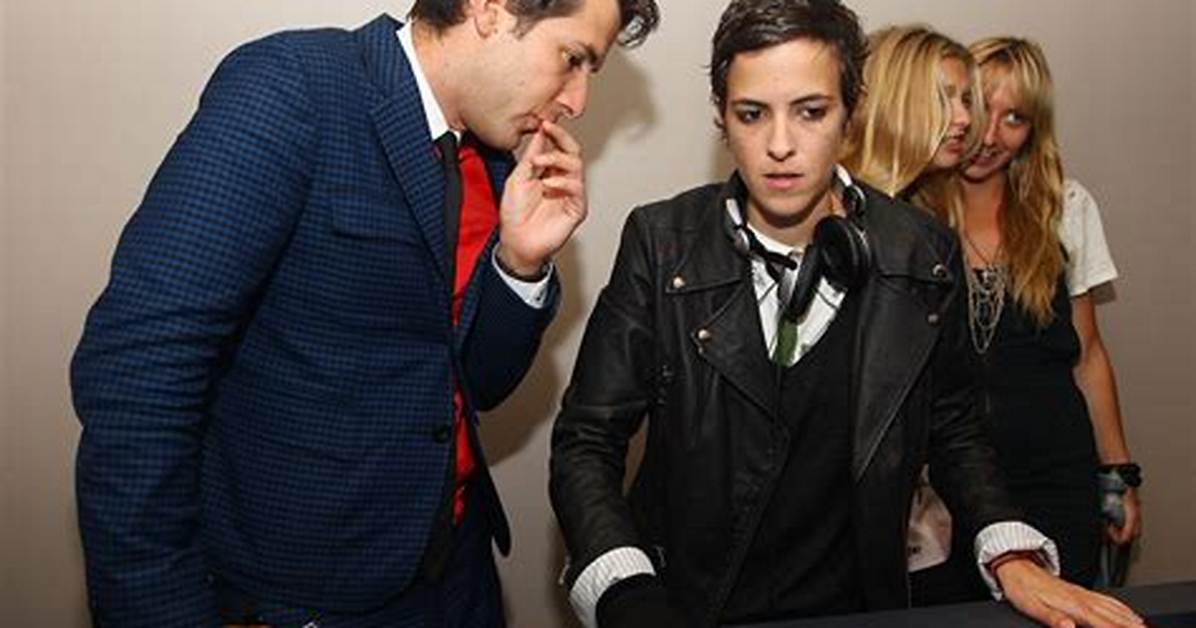 Samantha Ronson Net Worth, Age, Height, Bio, Birthday, Wiki!