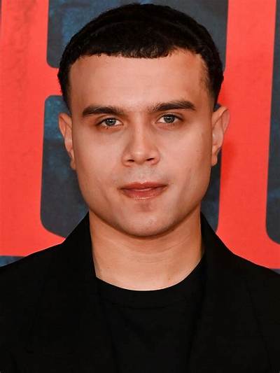 Samuel Paul Small Net Worth, Age, Height, Bio, Birthday, Wiki!