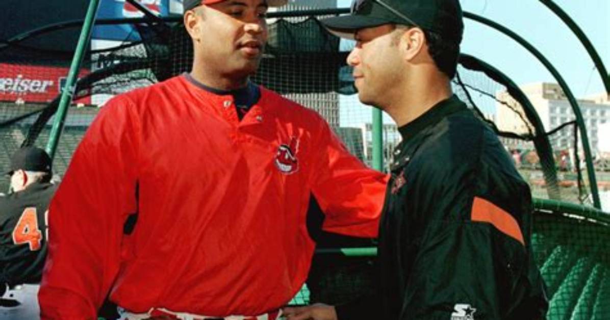 Sandy Alomar Jr. Net Worth, Age, Height, Bio, Birthday, Wiki!