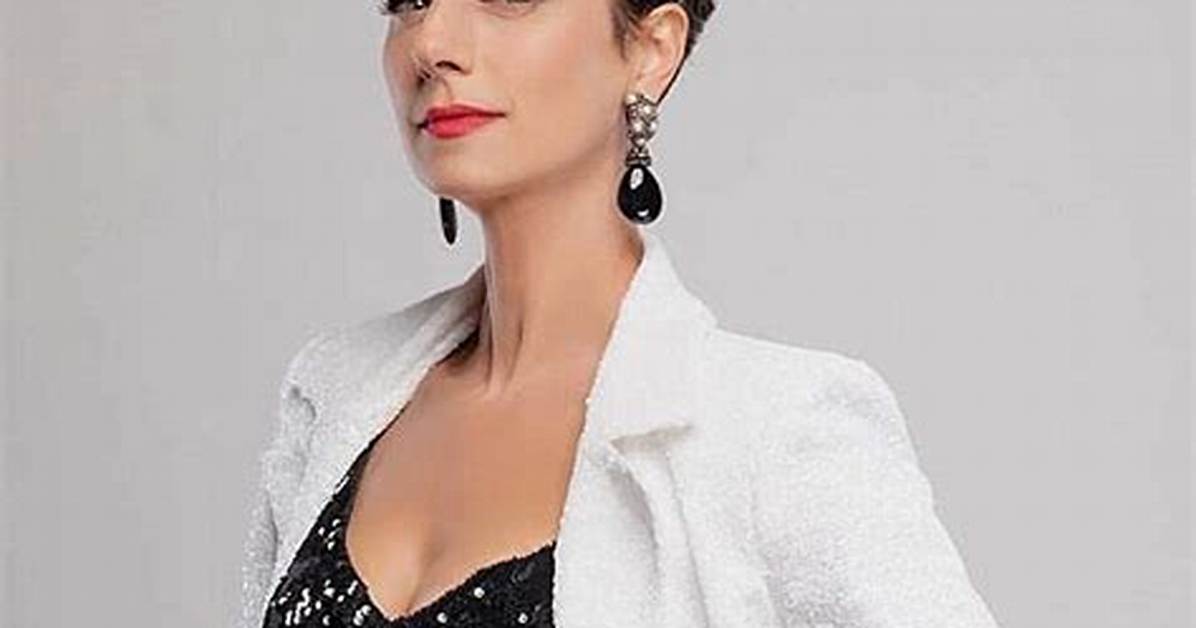 Sanem Celik - Net Worth, Age, Height, Birthday, Bio, Wiki!